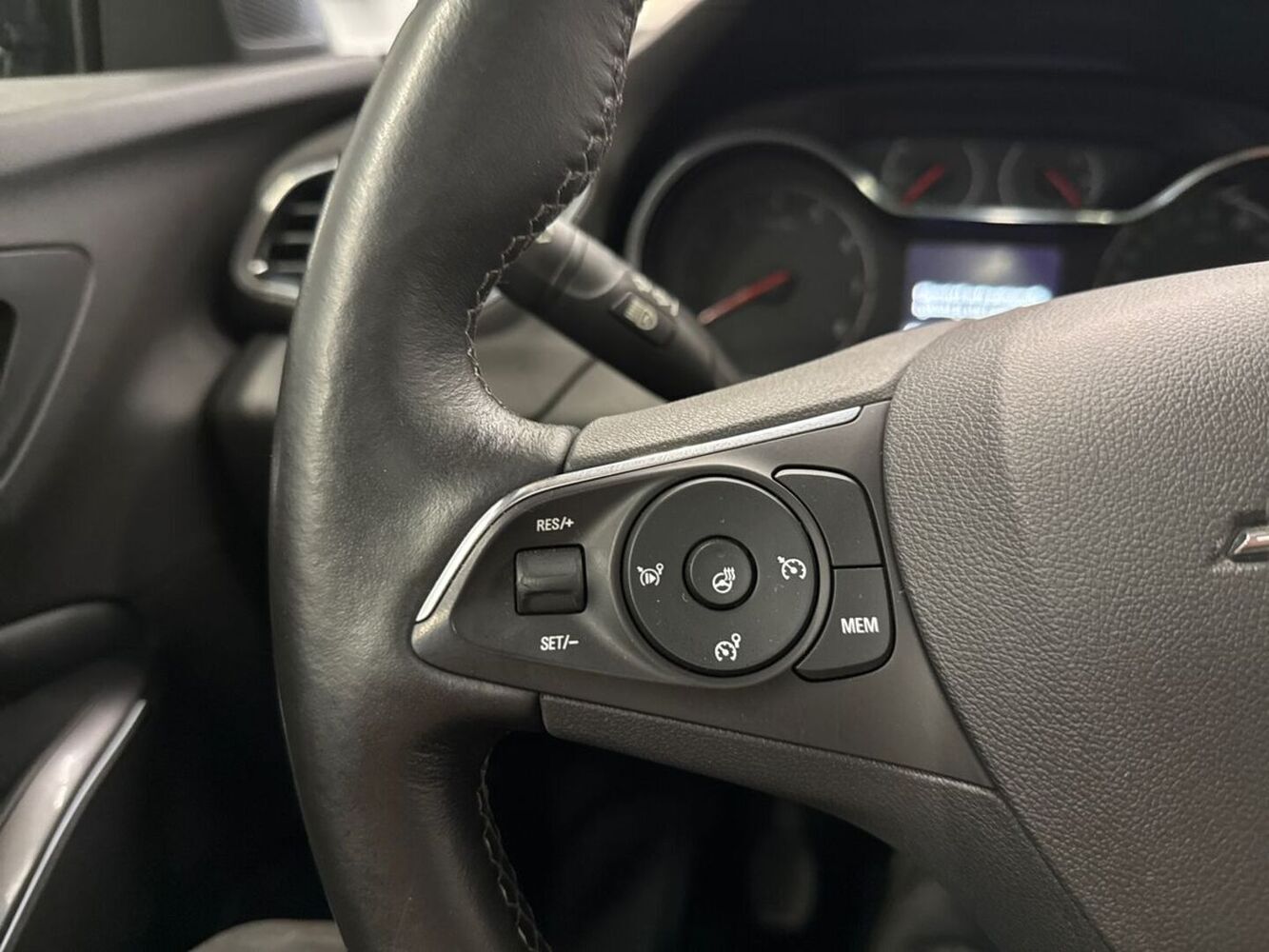 Opel Grandland X vaihtoauto