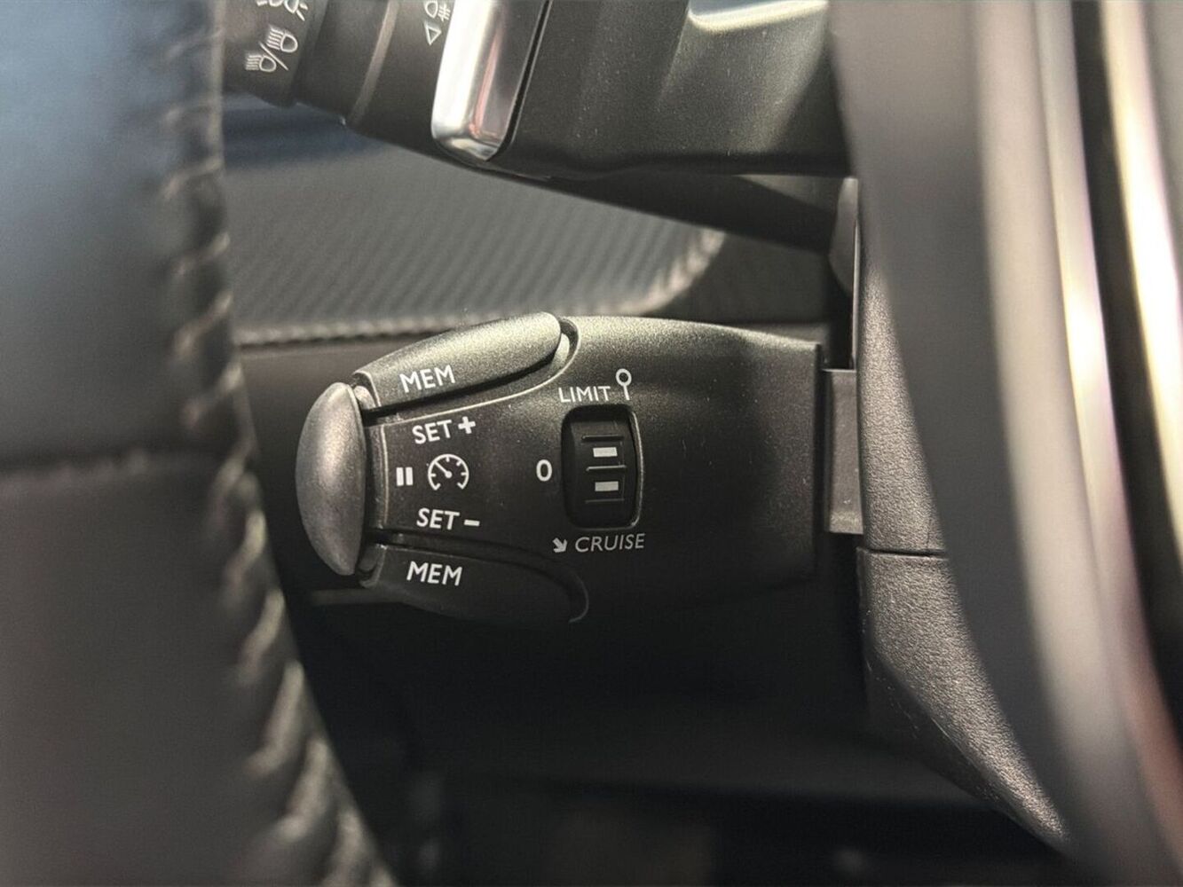 Peugeot 208 vaihtoauto