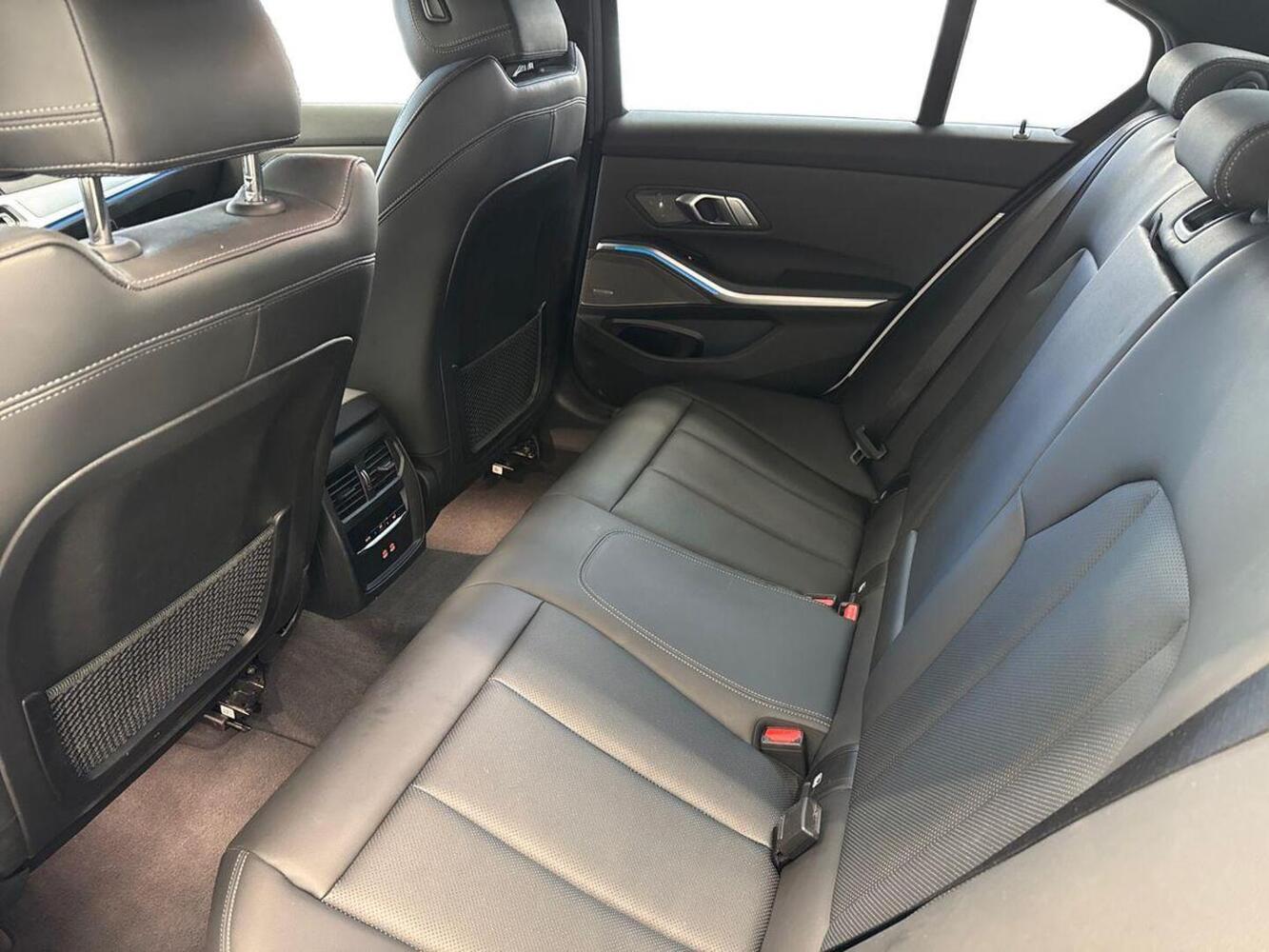 BMW 330 vaihtoauto