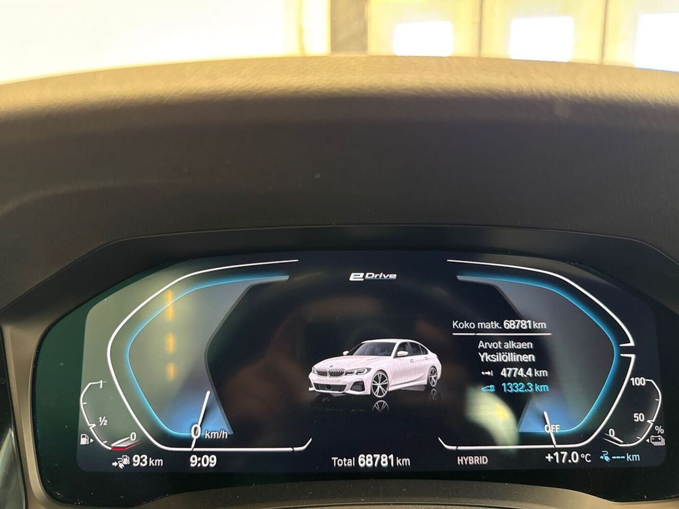 BMW 330 vaihtoauto