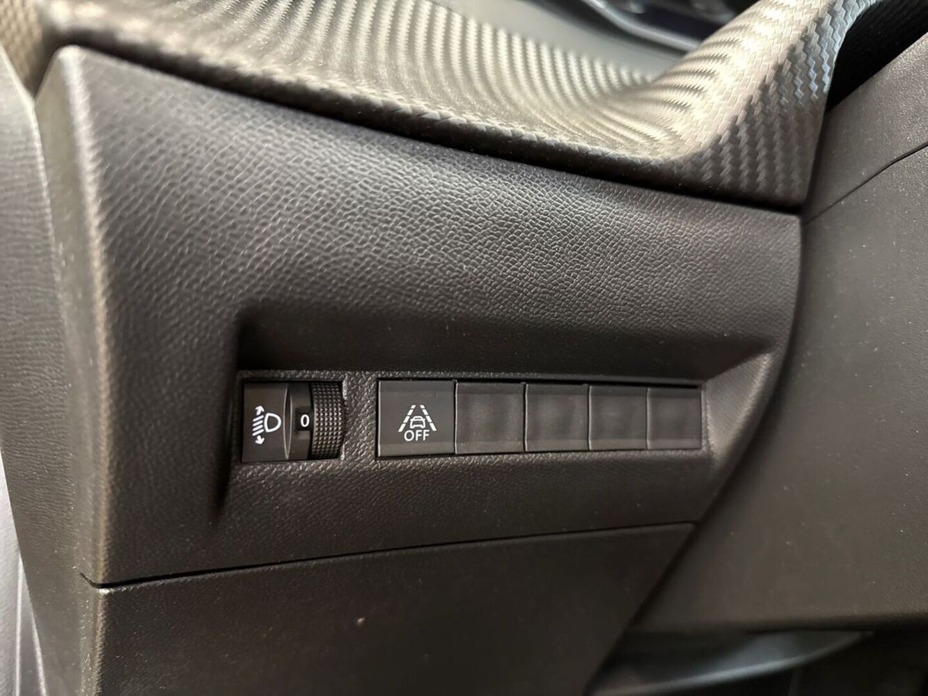 Peugeot 208 vaihtoauto