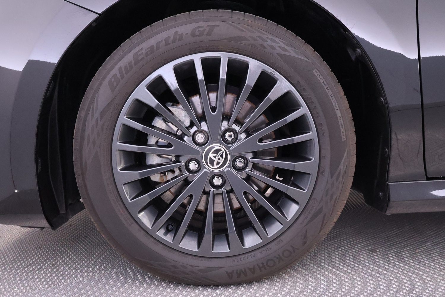Toyota Camry vaihtoauto