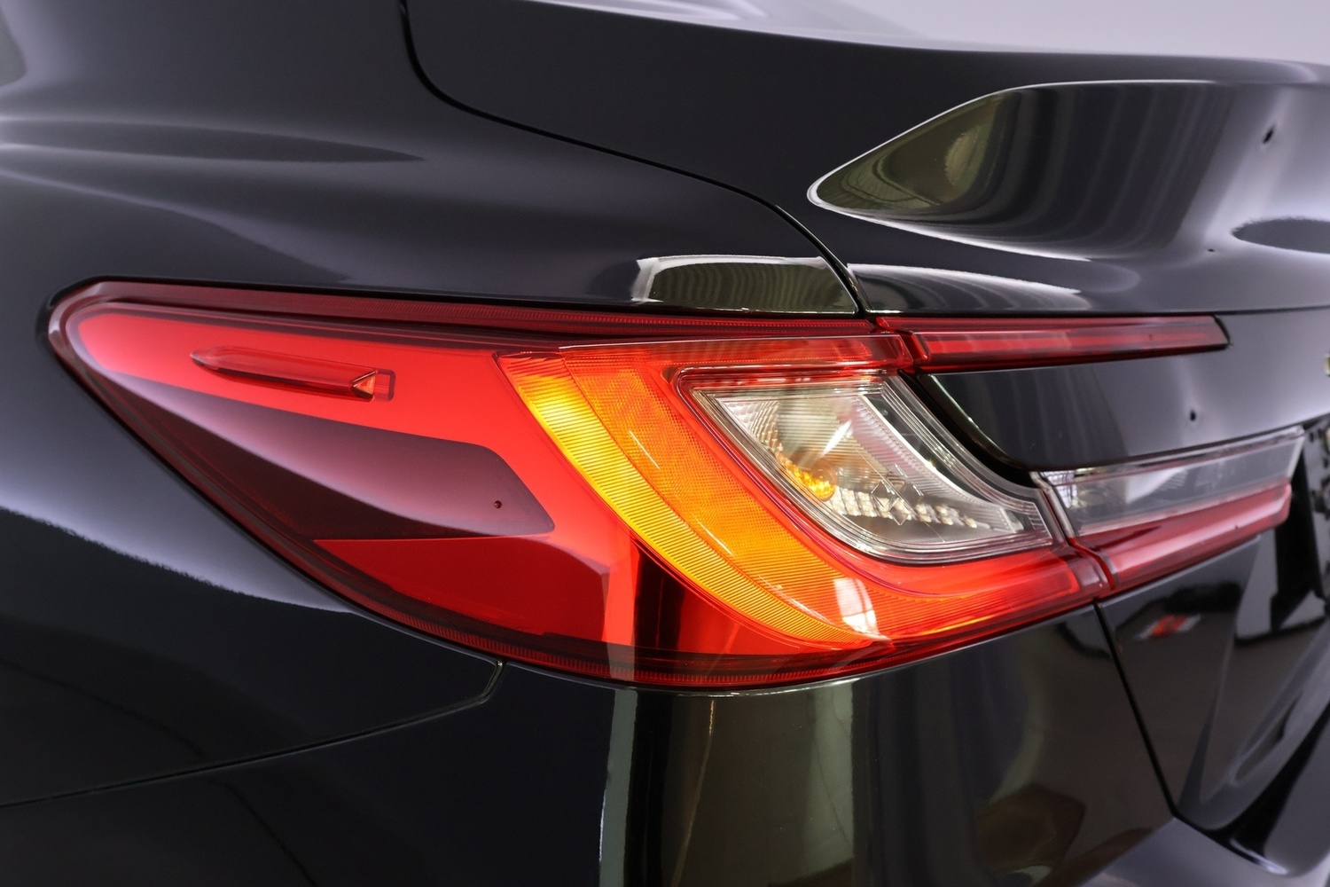 Toyota Camry vaihtoauto