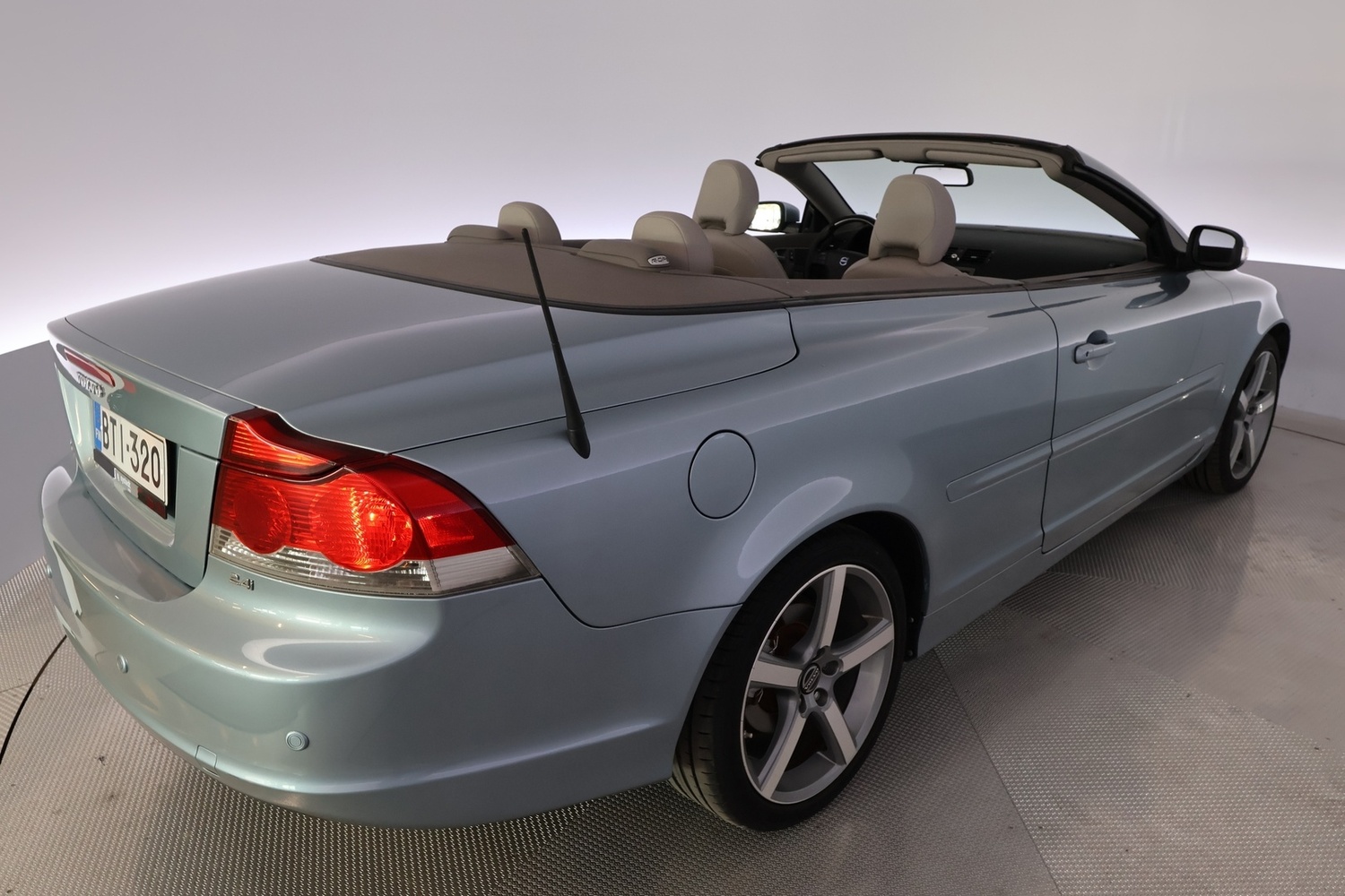 Volvo C70 vaihtoauto