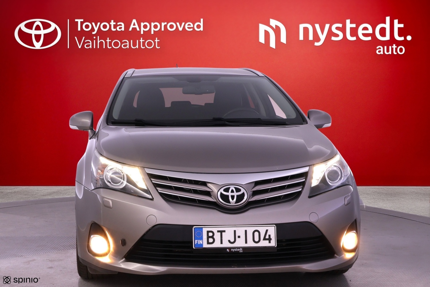 Toyota Avensis vaihtoauto