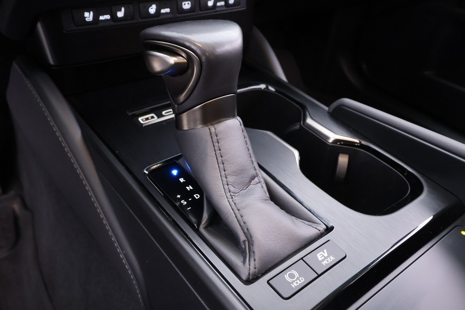 Lexus ES vaihtoauto