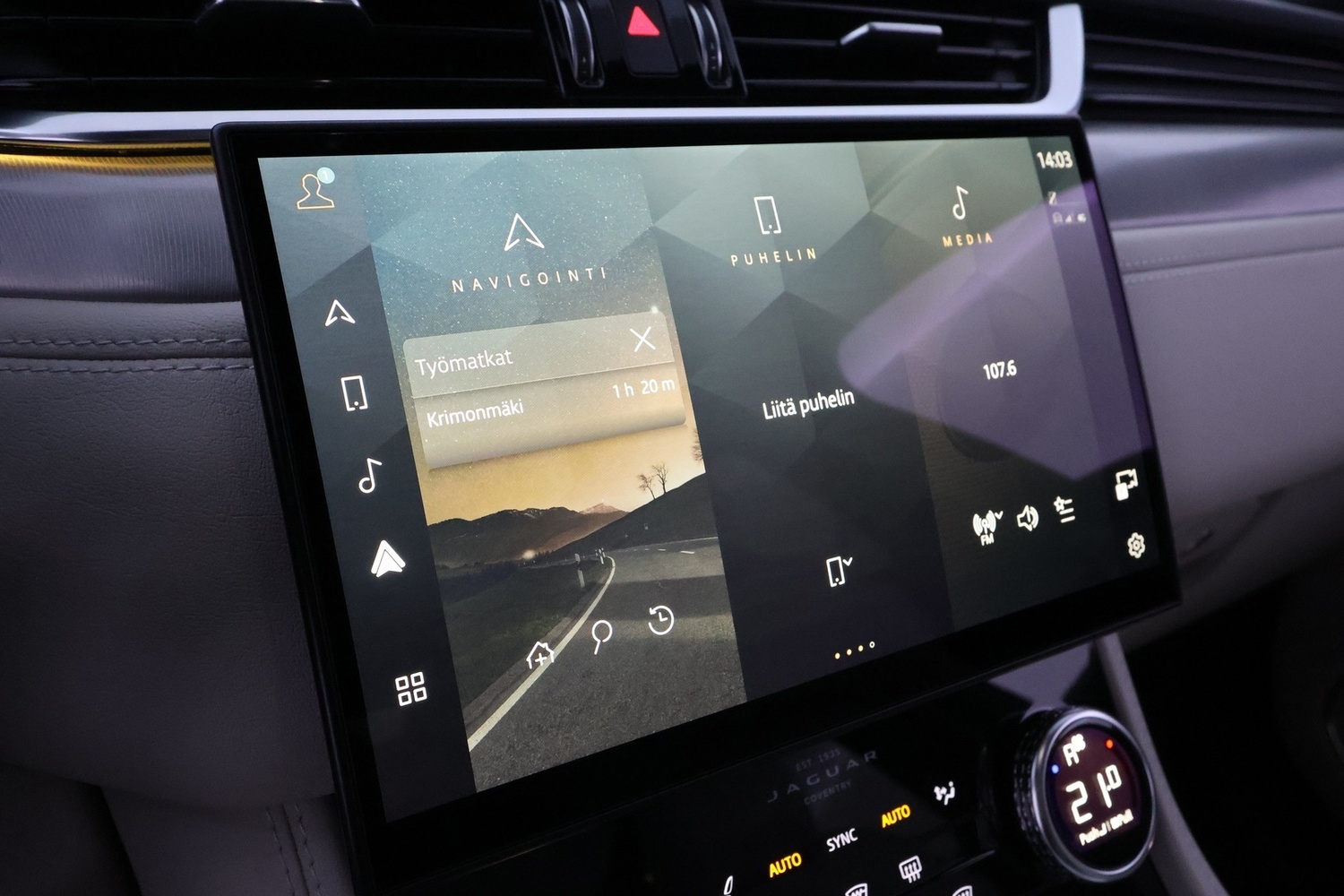 Jaguar F-PACE vaihtoauto
