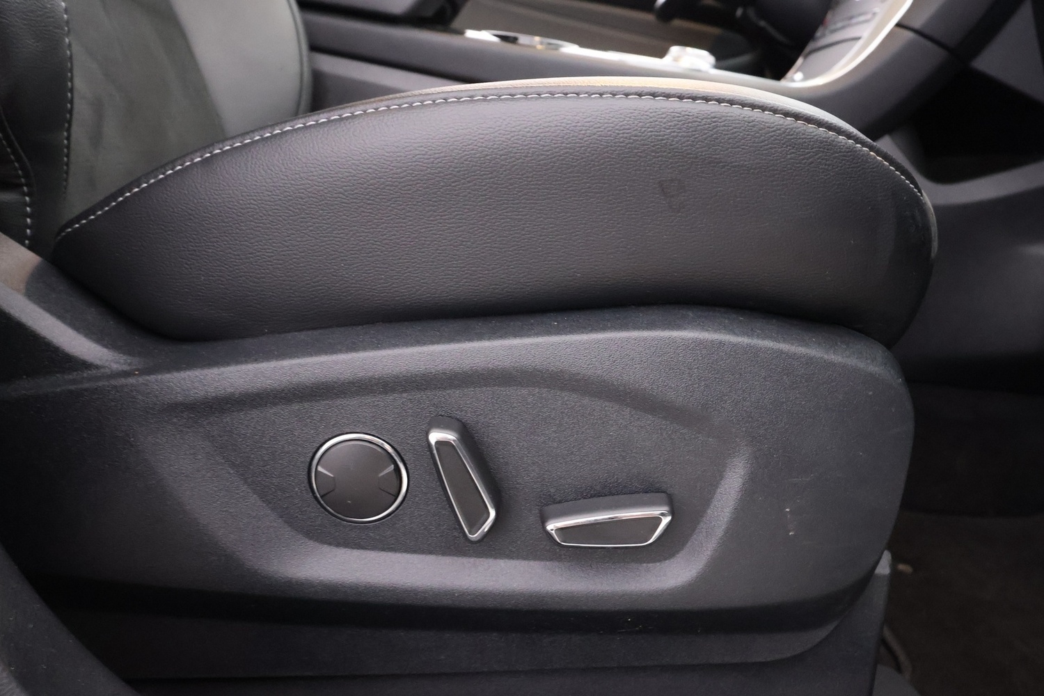 Ford S-MAX vaihtoauto
