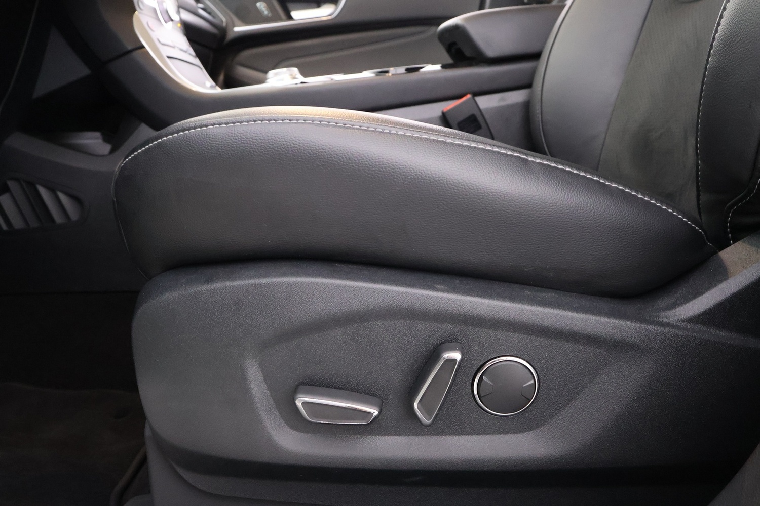 Ford S-MAX vaihtoauto