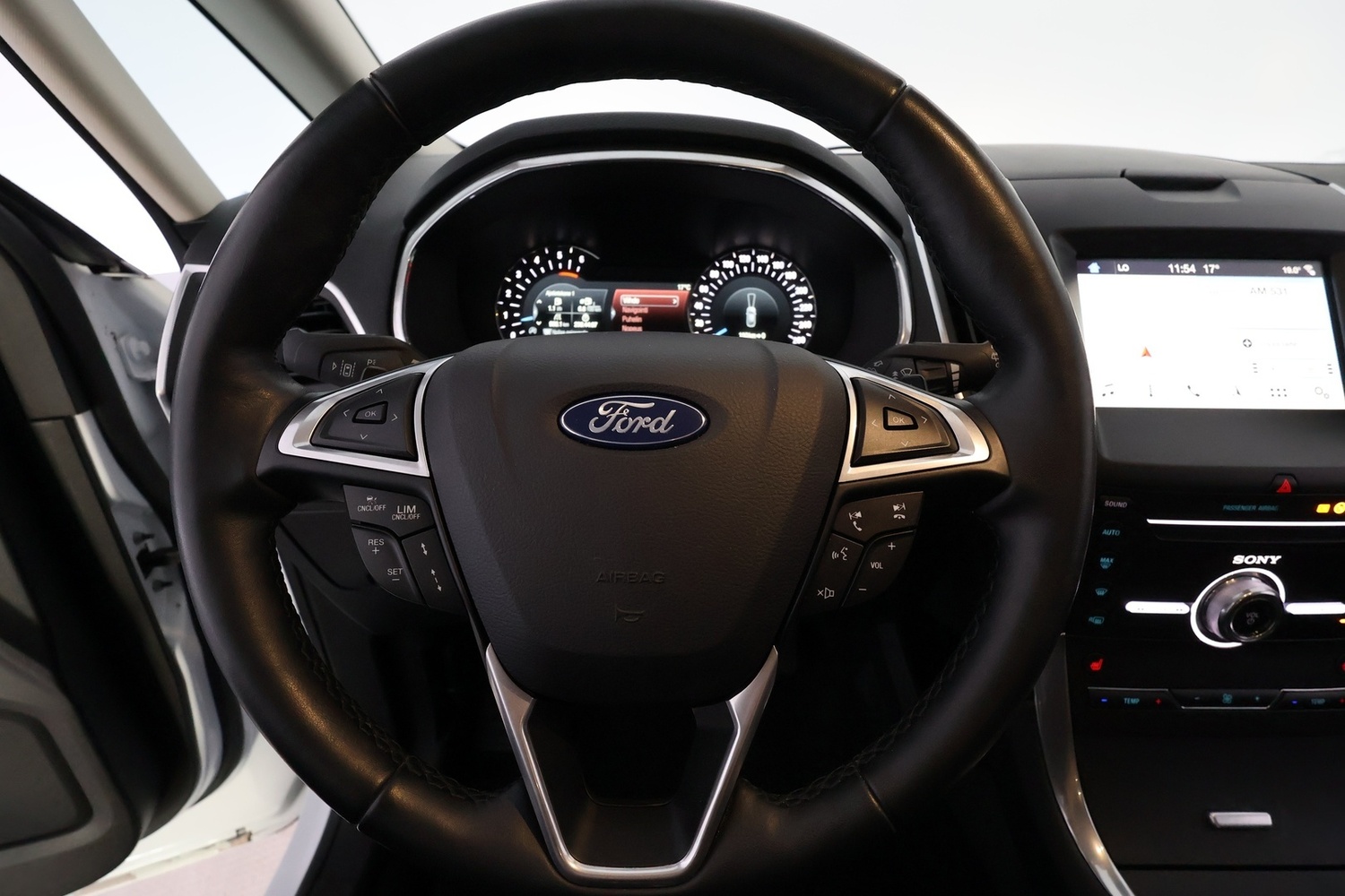 Ford S-MAX vaihtoauto