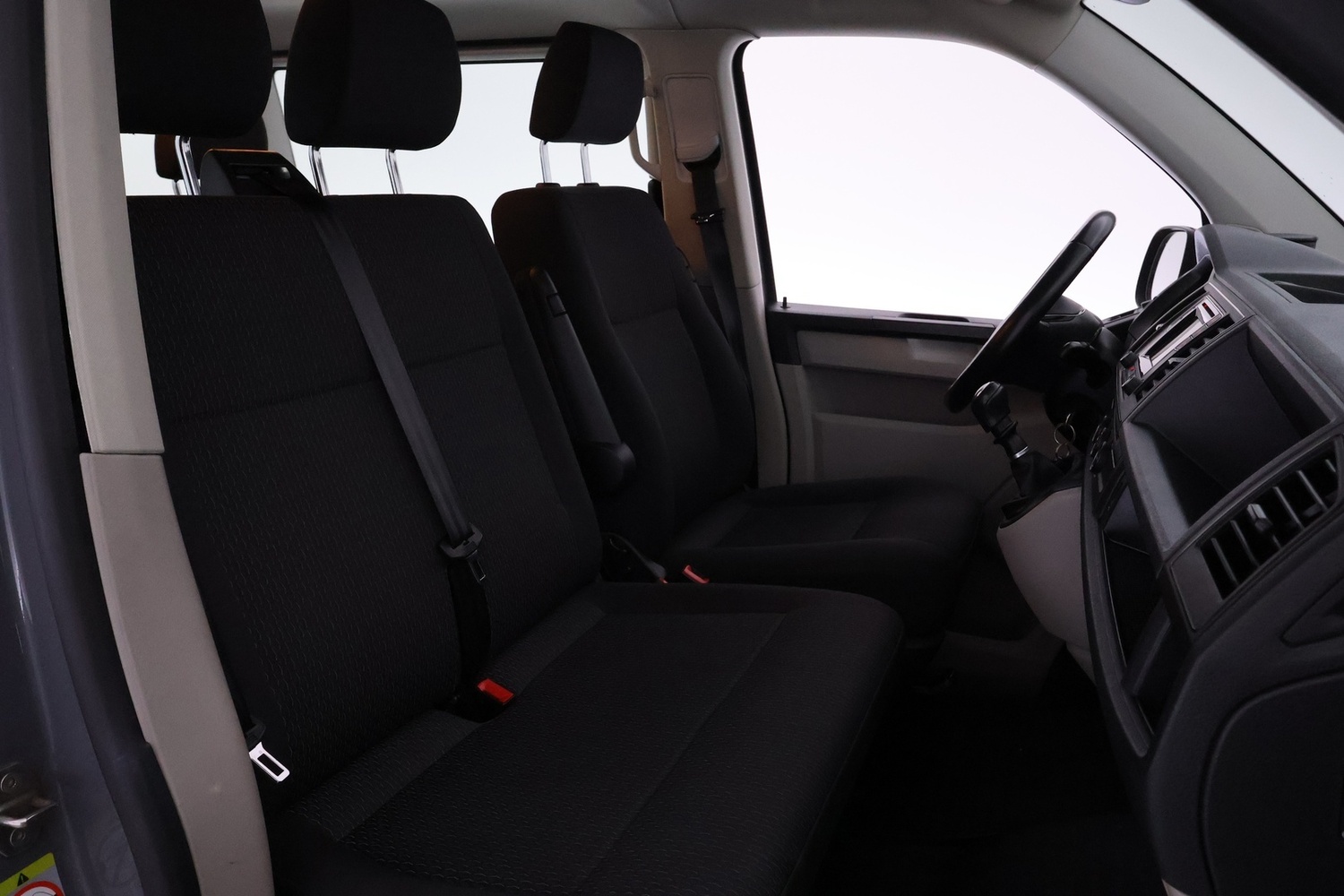 Volkswagen Caravelle vaihtoauto