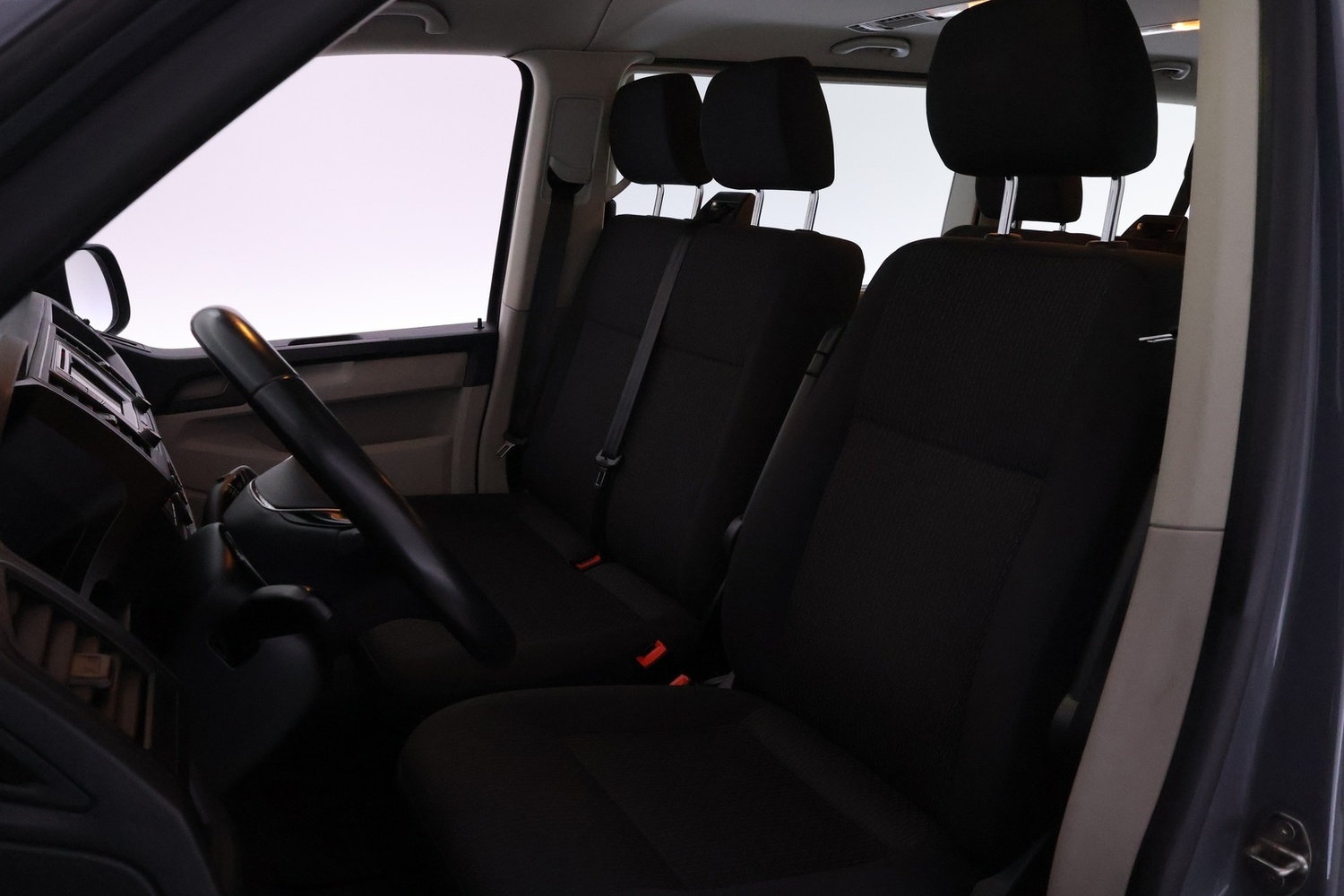 Volkswagen Caravelle vaihtoauto