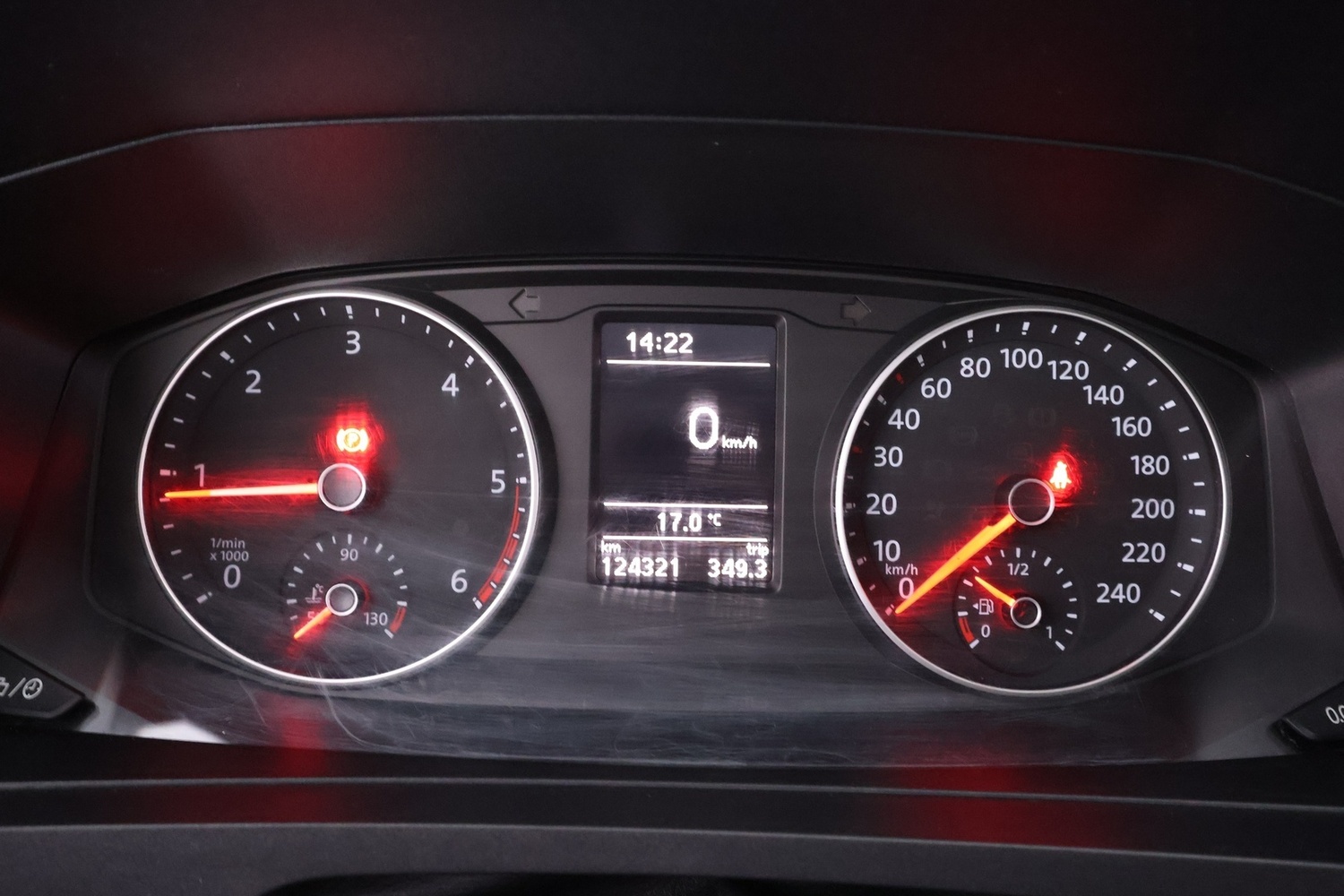 Volkswagen Caravelle vaihtoauto
