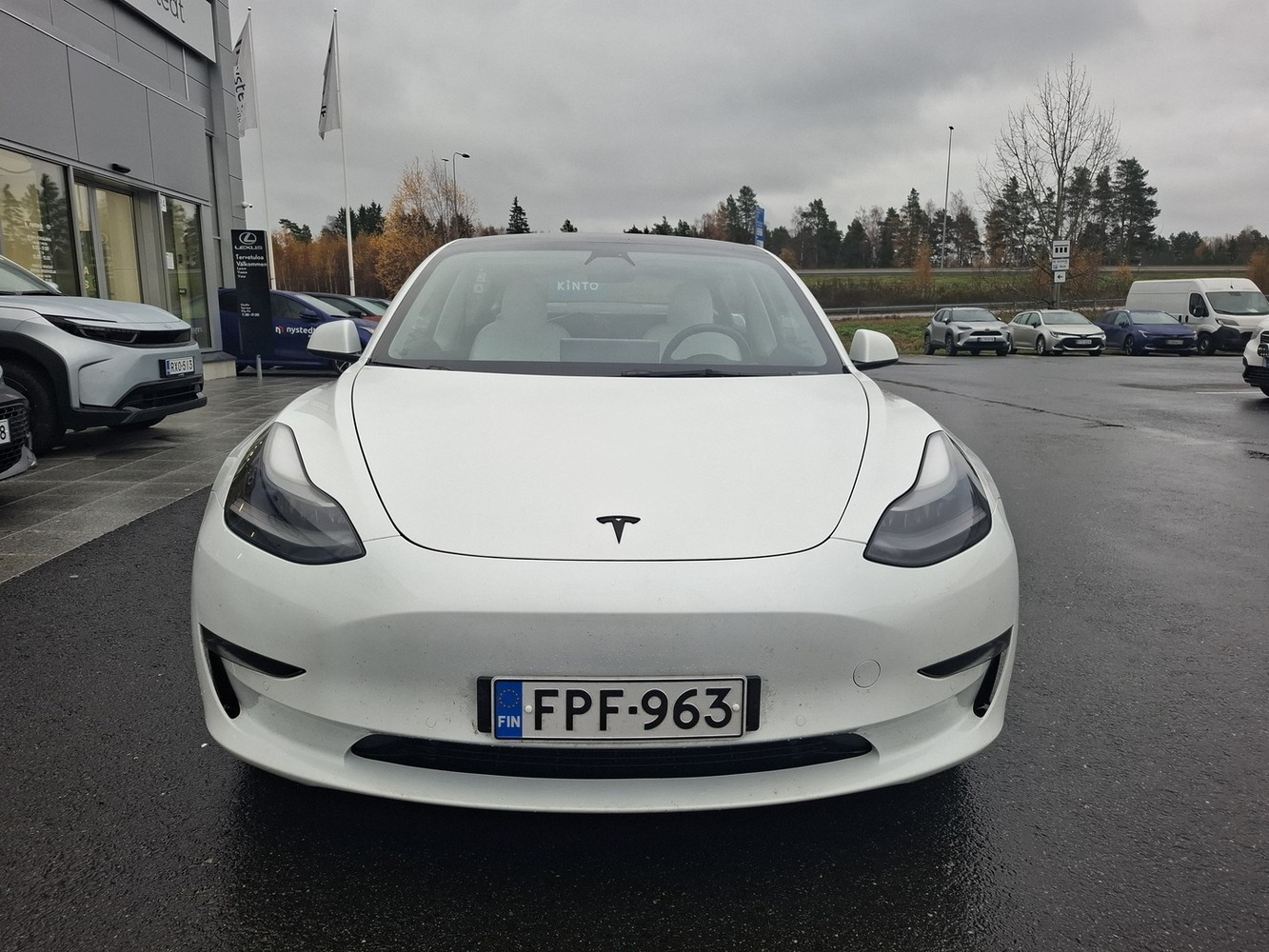 Tesla Model 3 vaihtoauto