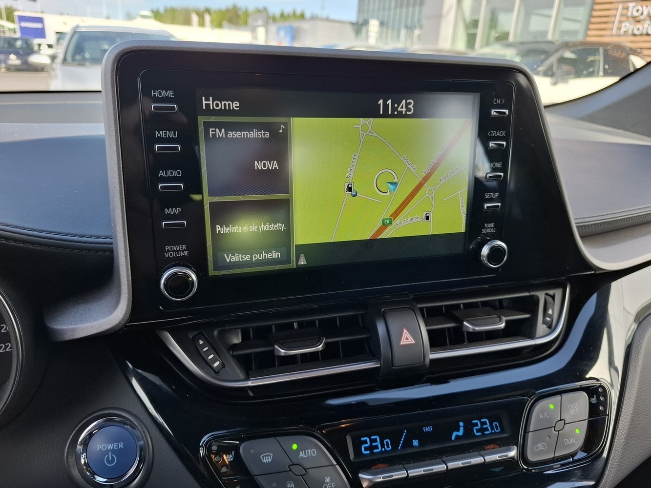 Toyota C-HR vaihtoauto