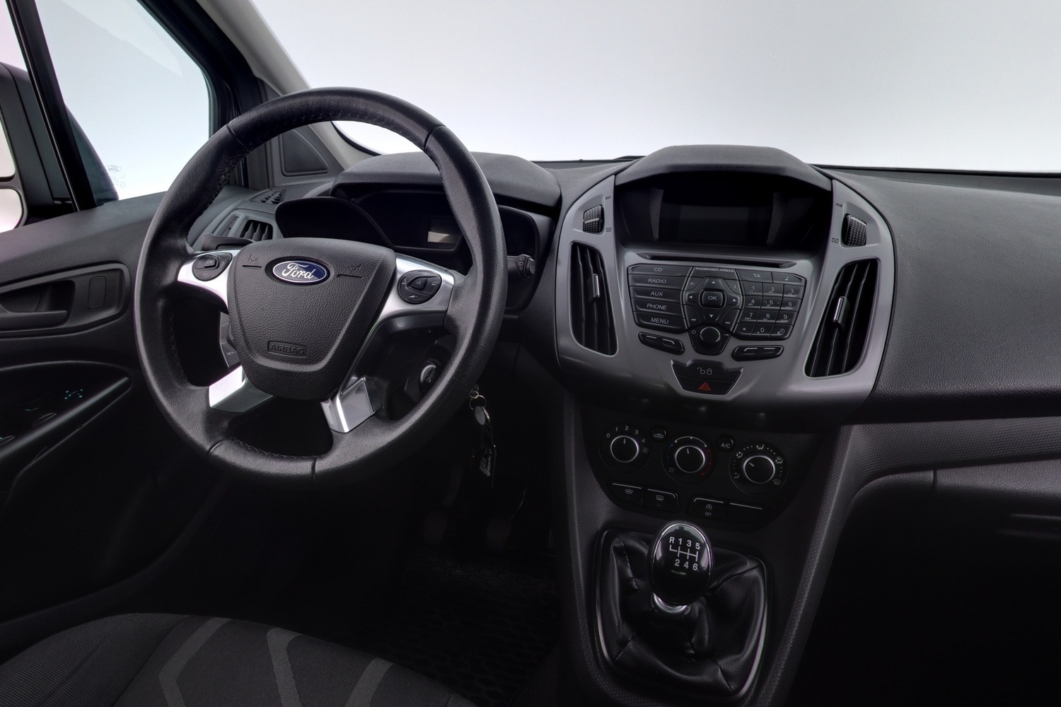 Ford Tourneo Connect vaihtoauto