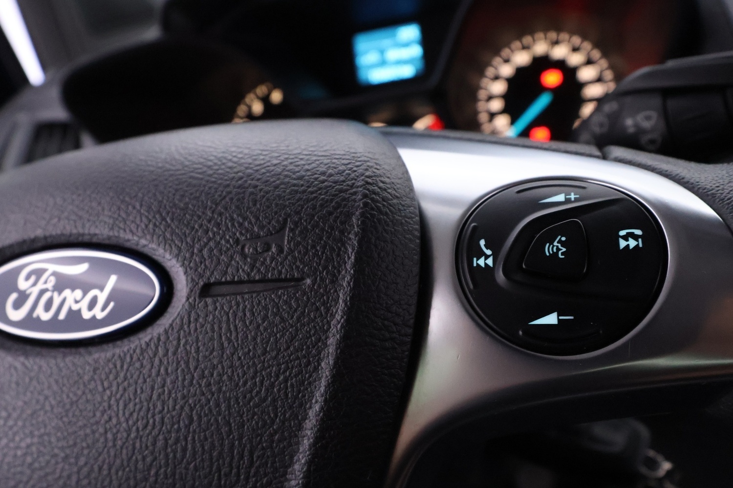 Ford Tourneo Connect vaihtoauto