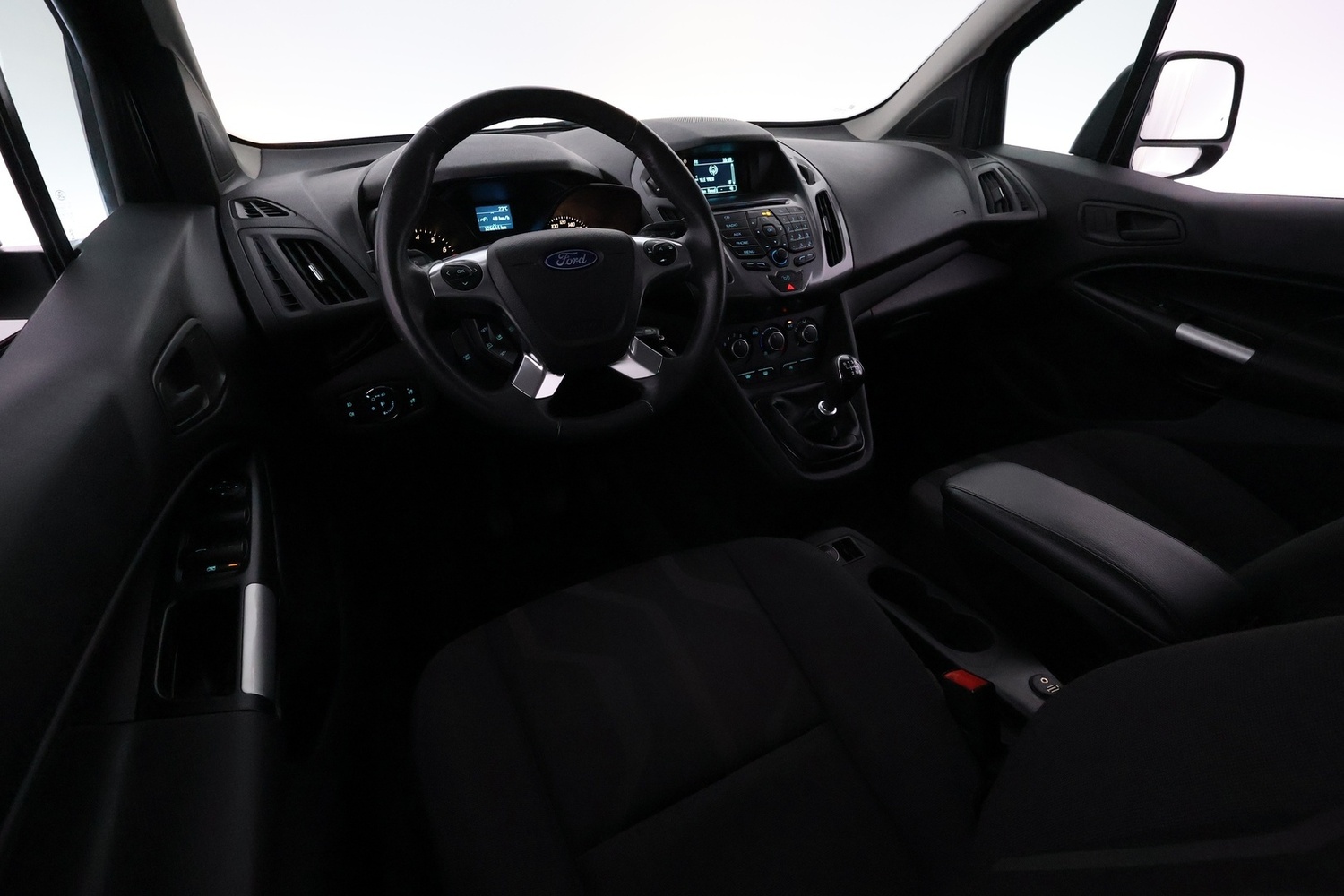 Ford Tourneo Connect vaihtoauto
