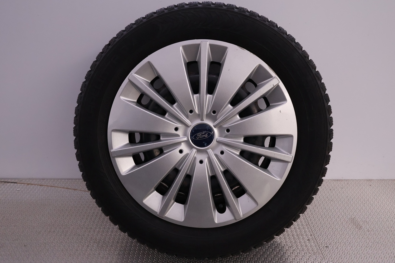 Ford Tourneo Connect vaihtoauto