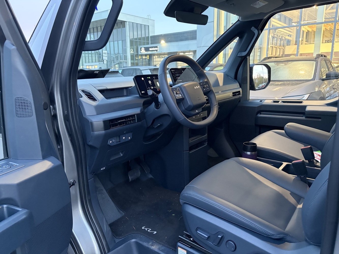 Kia PV5 vaihtoauto