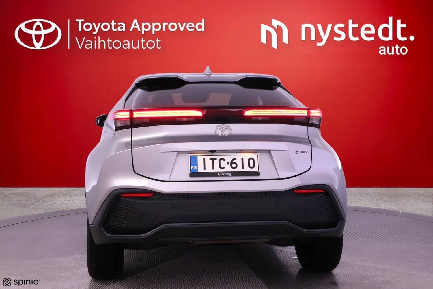 Toyota C-HR vaihtoauto