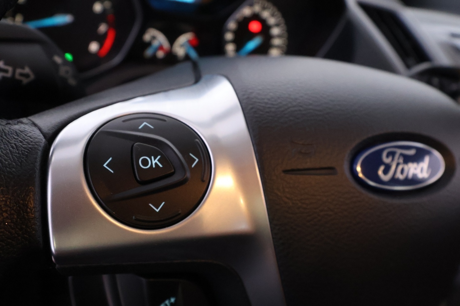 Ford C-MAX vaihtoauto