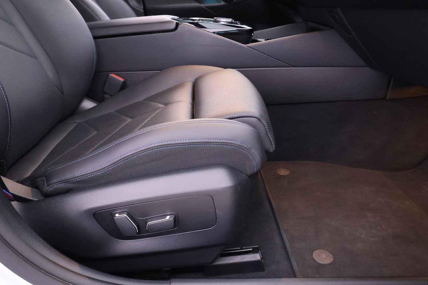 BMW i5 vaihtoauto