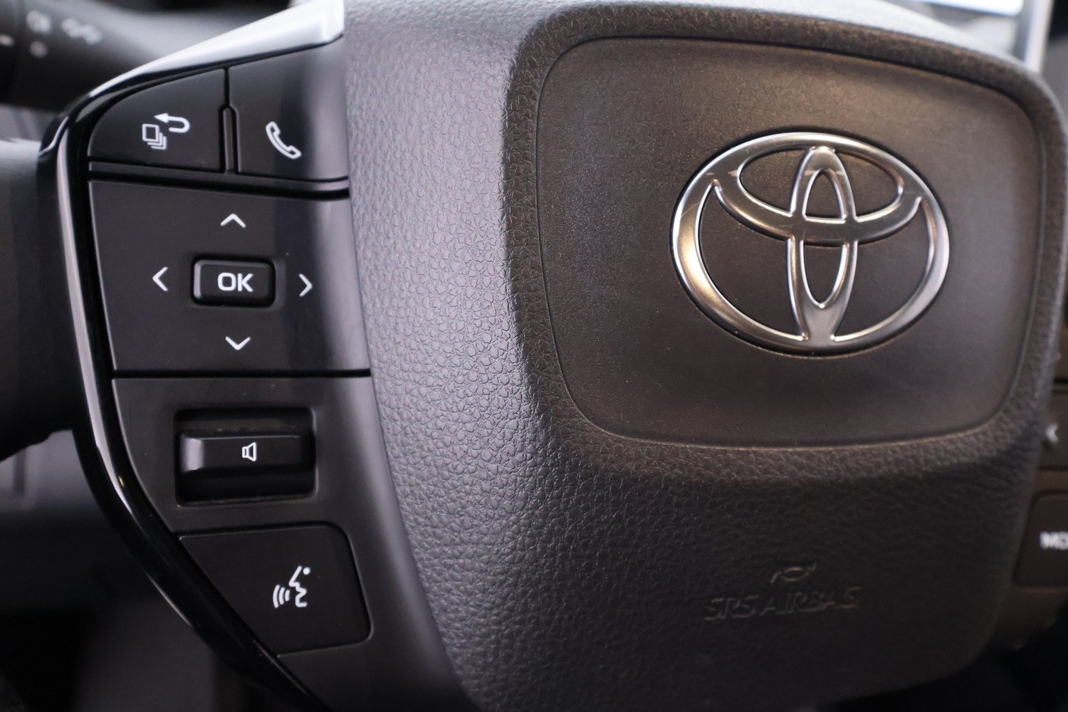 Toyota bZ4X vaihtoauto