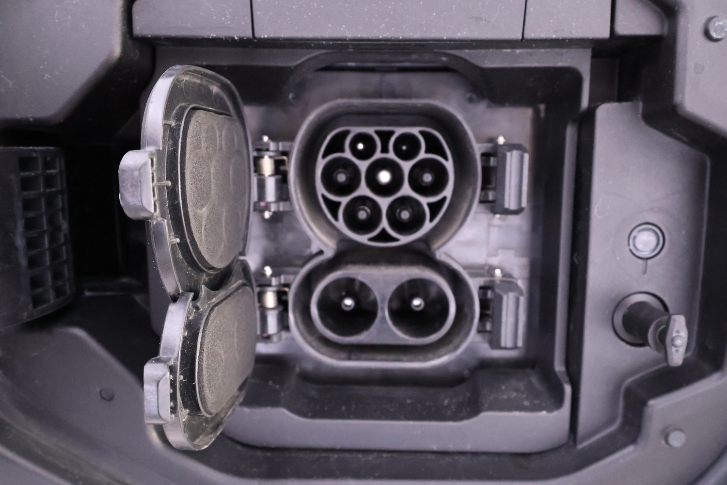 Toyota bZ4X vaihtoauto