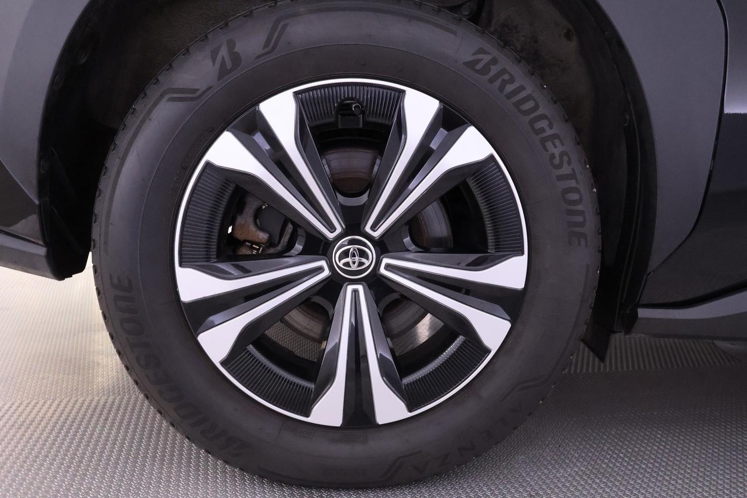 Toyota bZ4X vaihtoauto