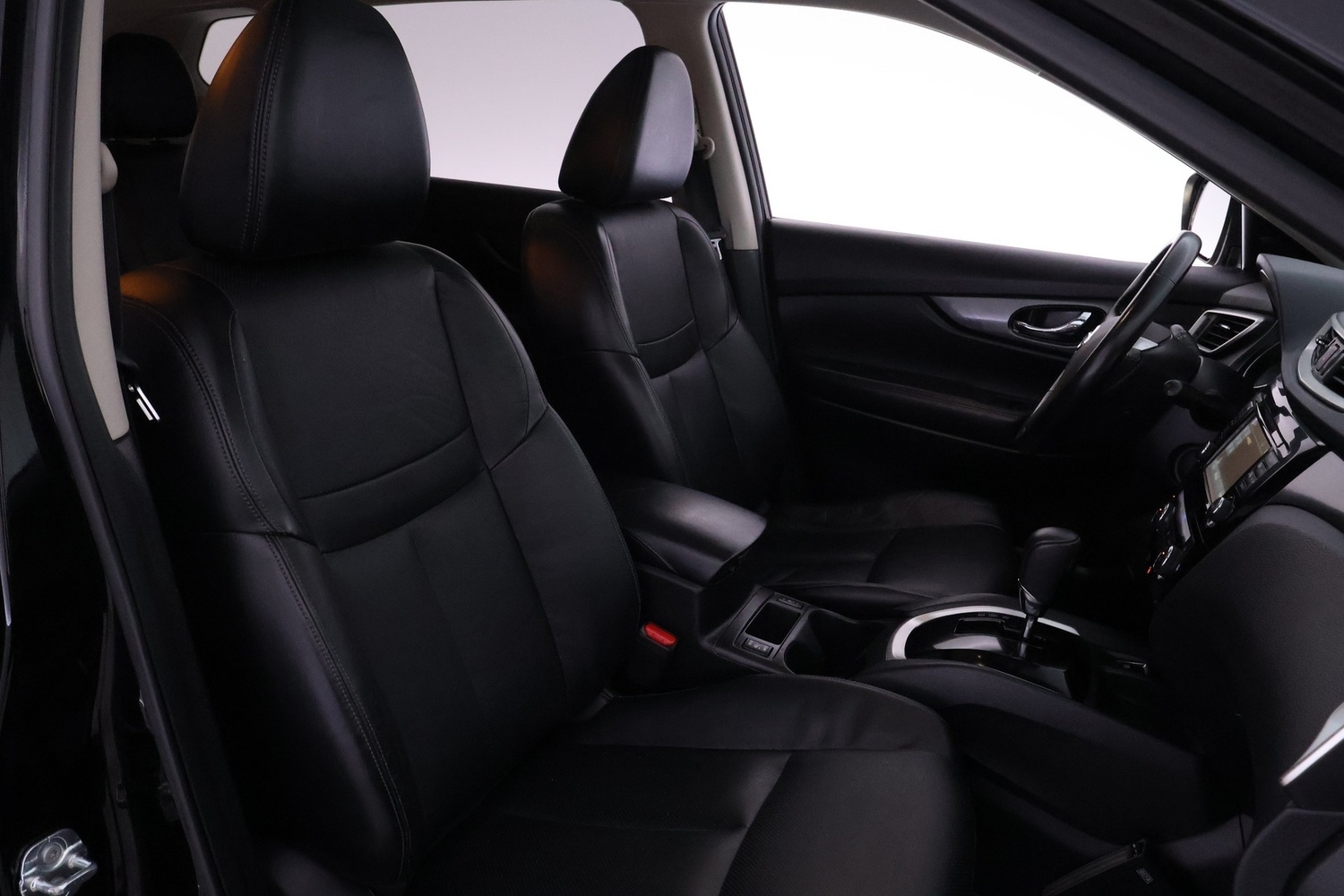 Nissan X-Trail vaihtoauto