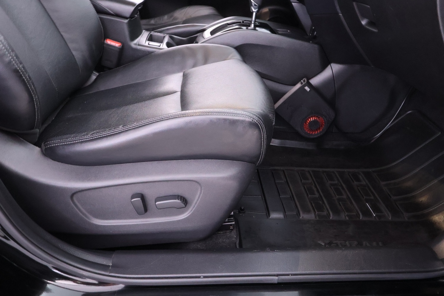 Nissan X-Trail vaihtoauto