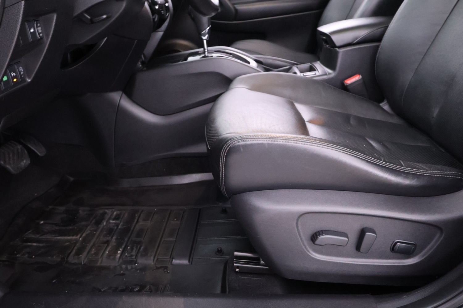 Nissan X-Trail vaihtoauto