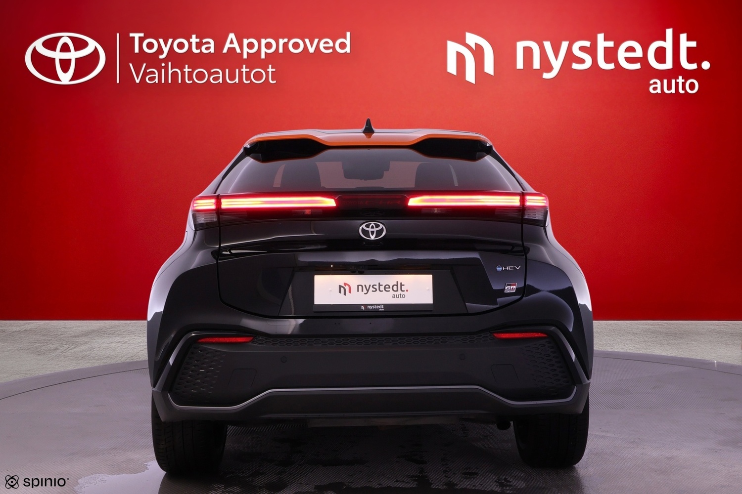 Toyota C-HR vaihtoauto