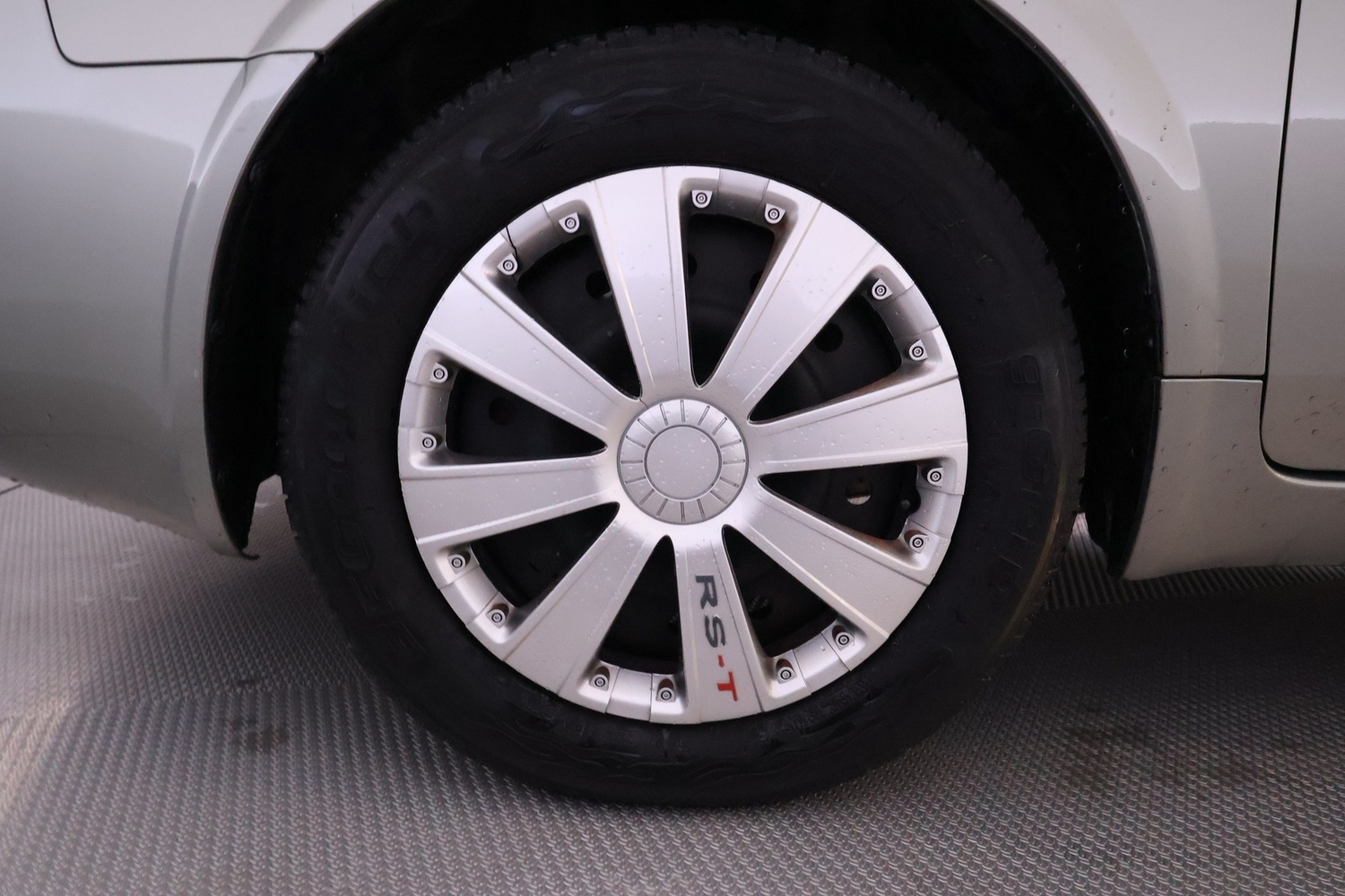 Nissan Primera vaihtoauto