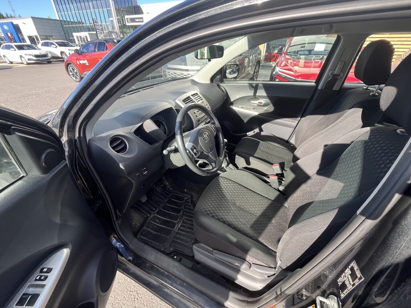 Toyota Urban Cruiser vaihtoauto