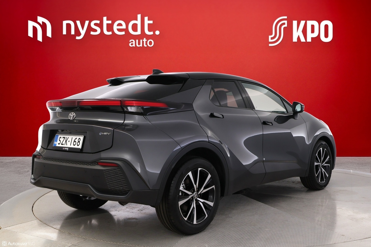 Toyota C-HR vaihtoauto