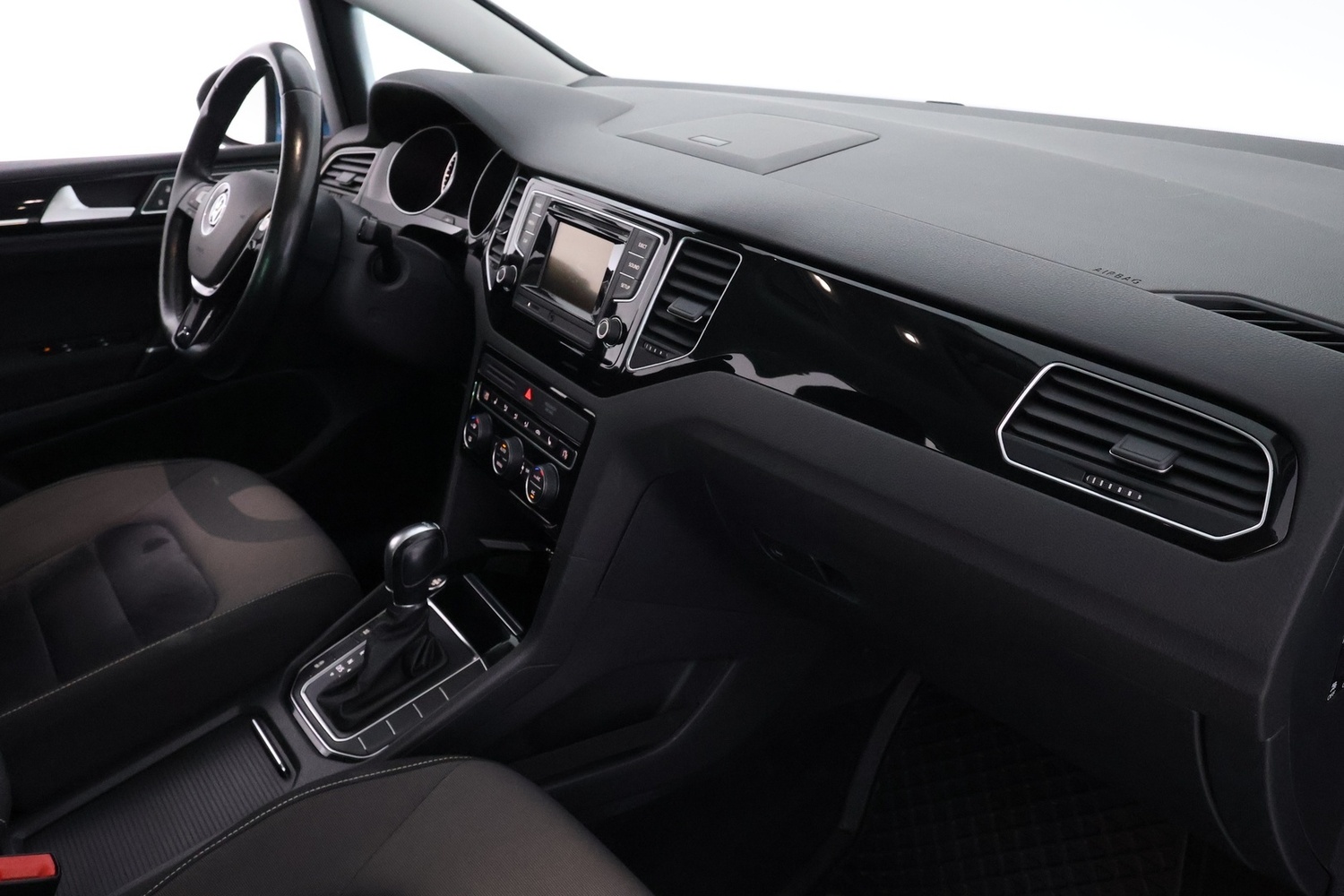 Volkswagen Golf Sportsvan vaihtoauto