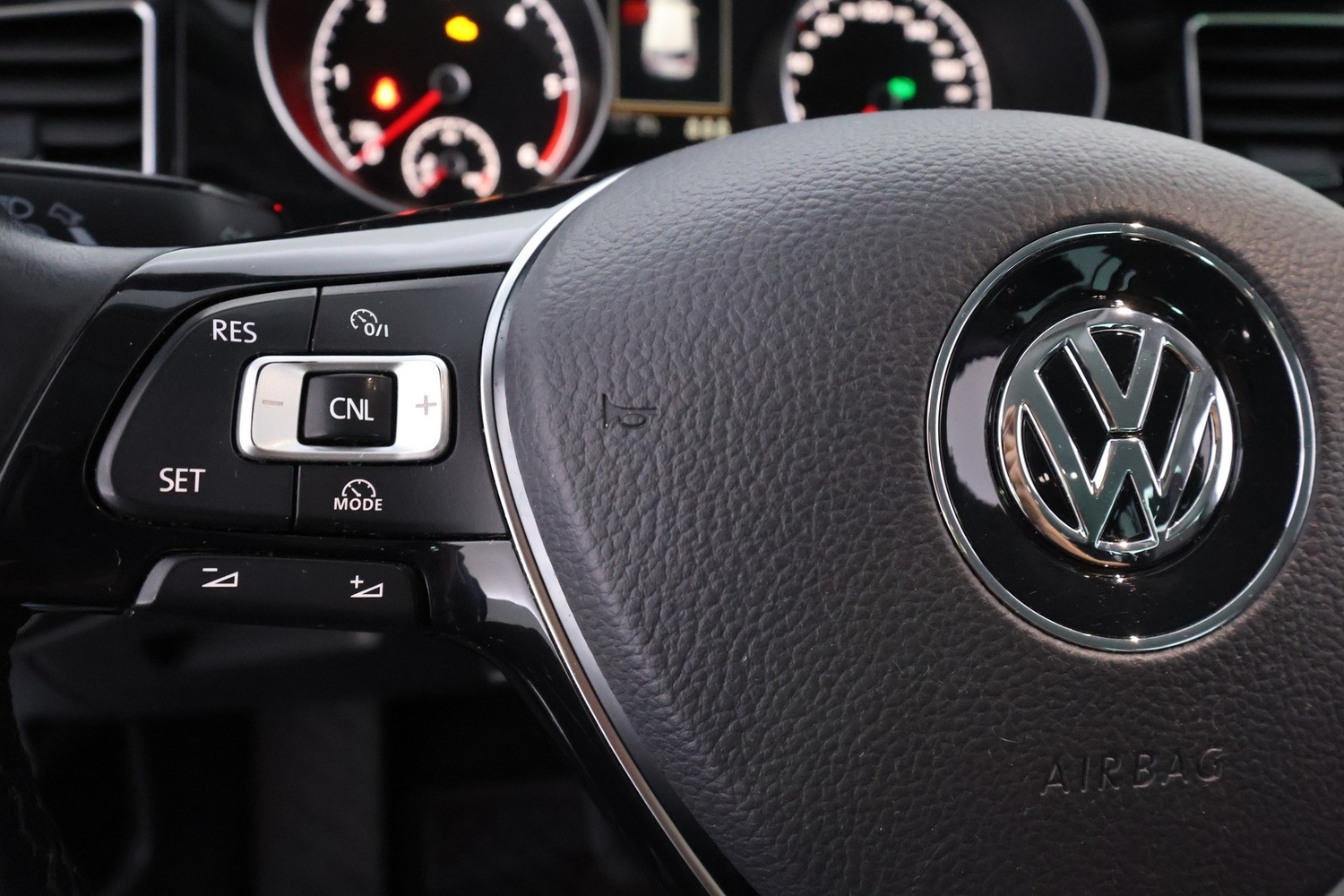 Volkswagen Golf Sportsvan vaihtoauto