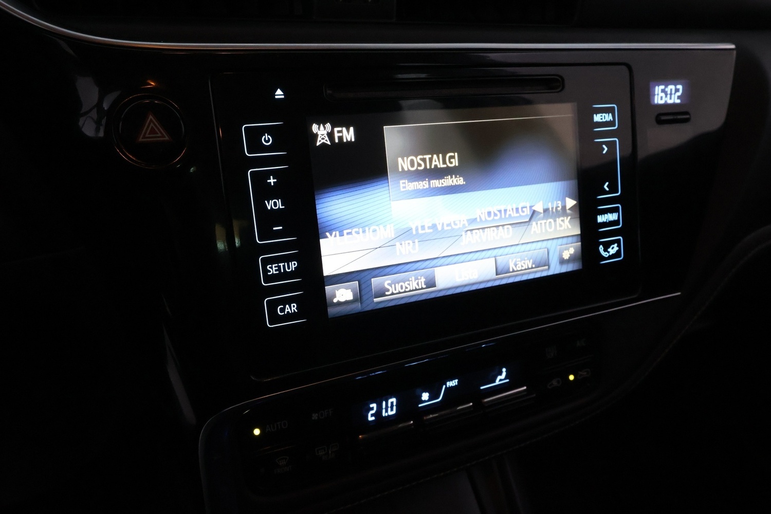 Toyota Auris vaihtoauto