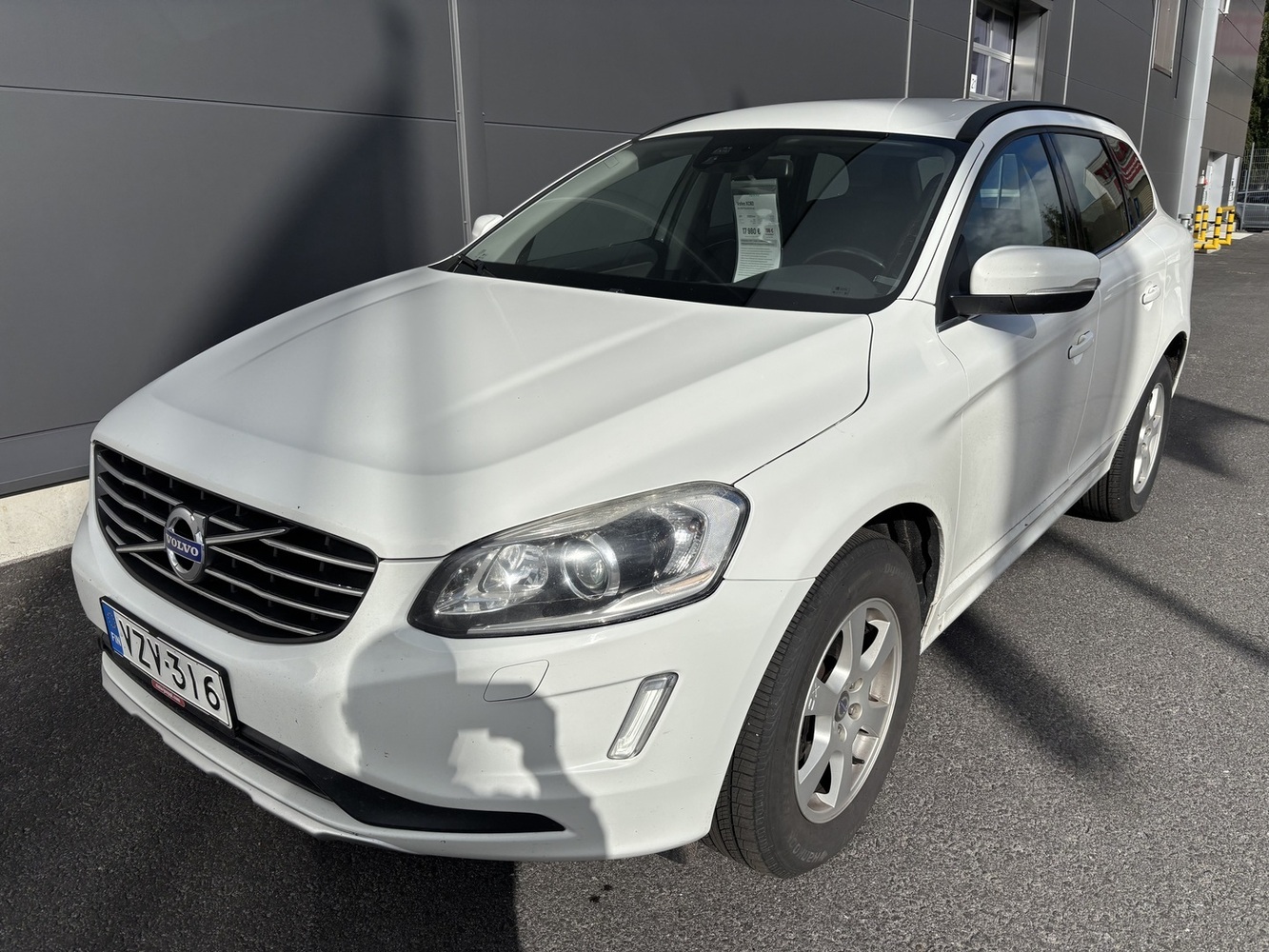 Volvo XC60 vaihtoauto