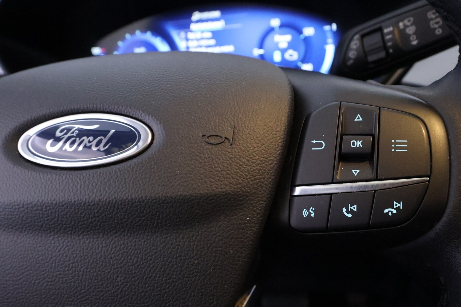 Ford Kuga vaihtoauto