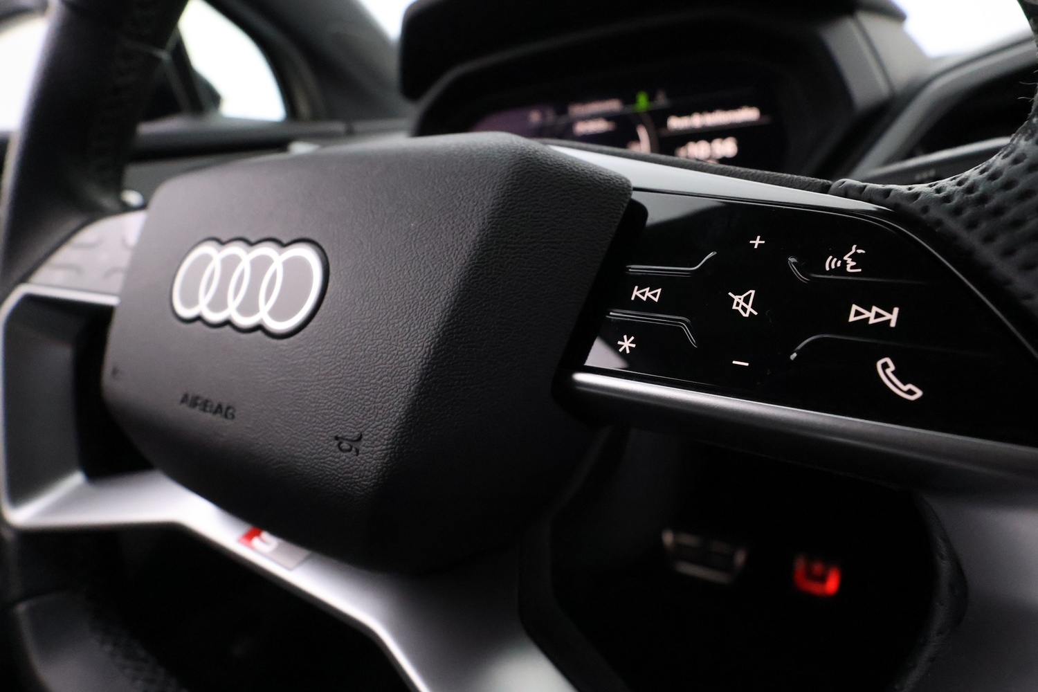 Audi Q4 e-tron vaihtoauto