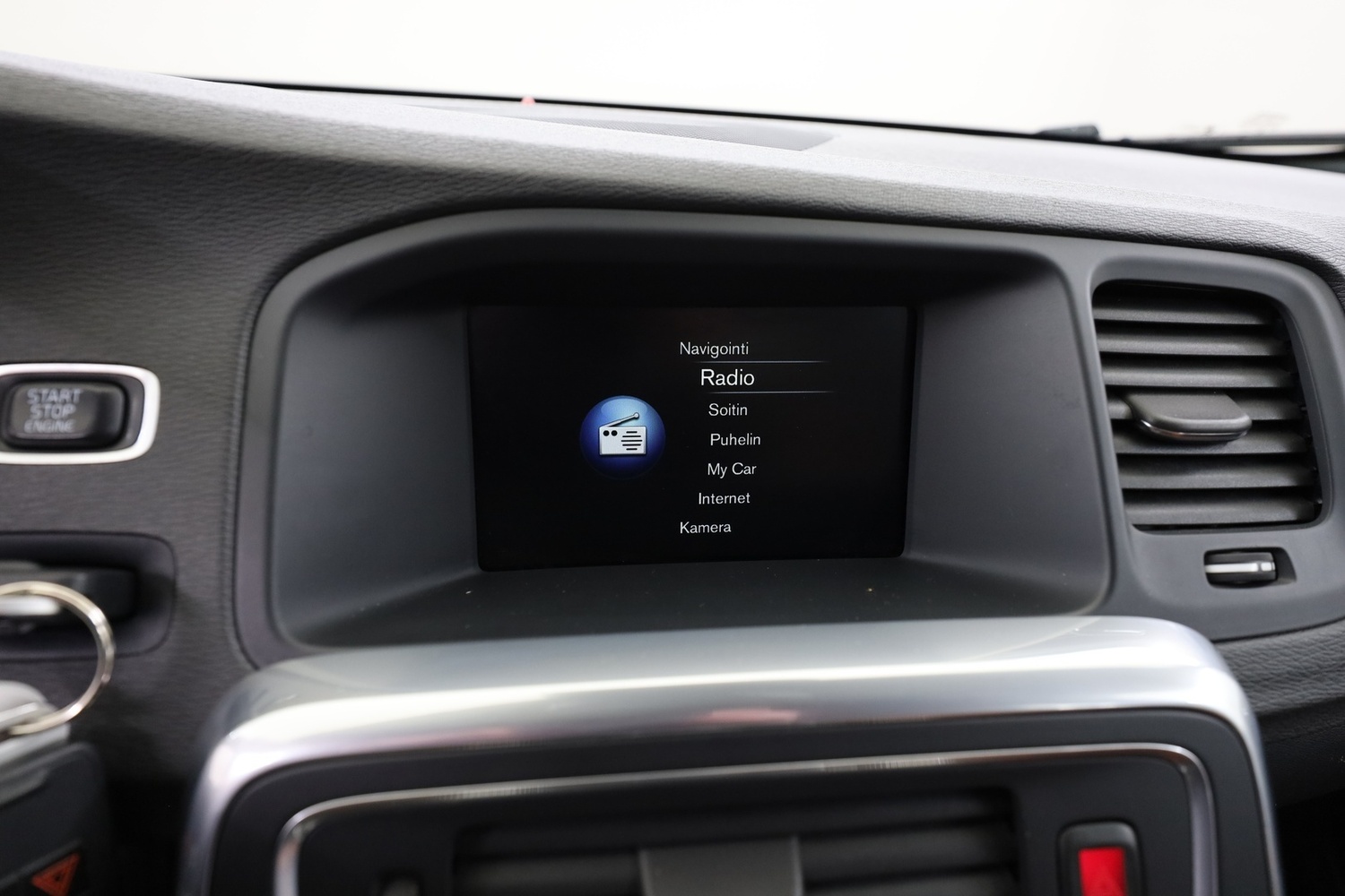 Volvo V60 Cross Country vaihtoauto