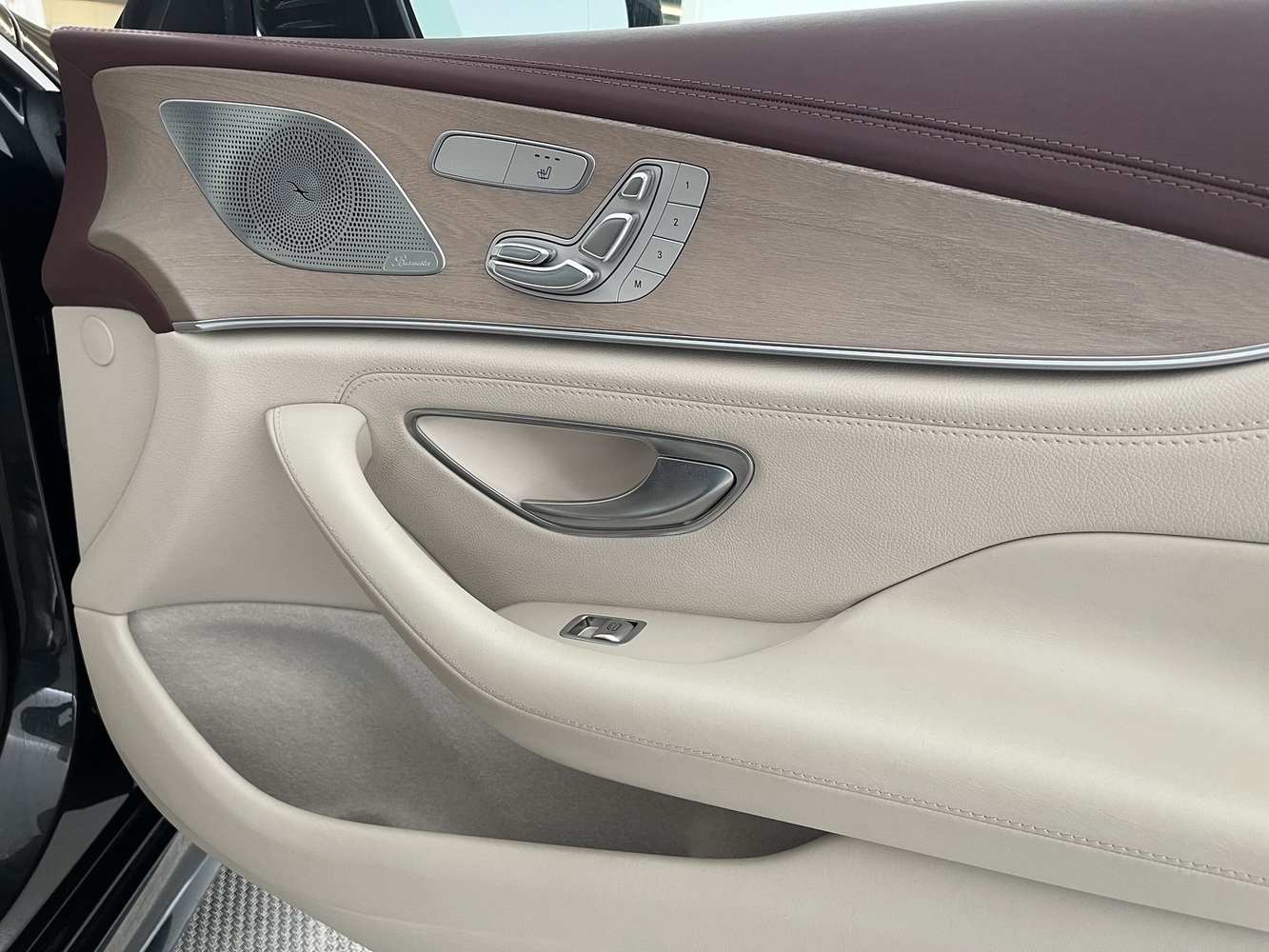 Mercedes-Benz CLS vaihtoauto