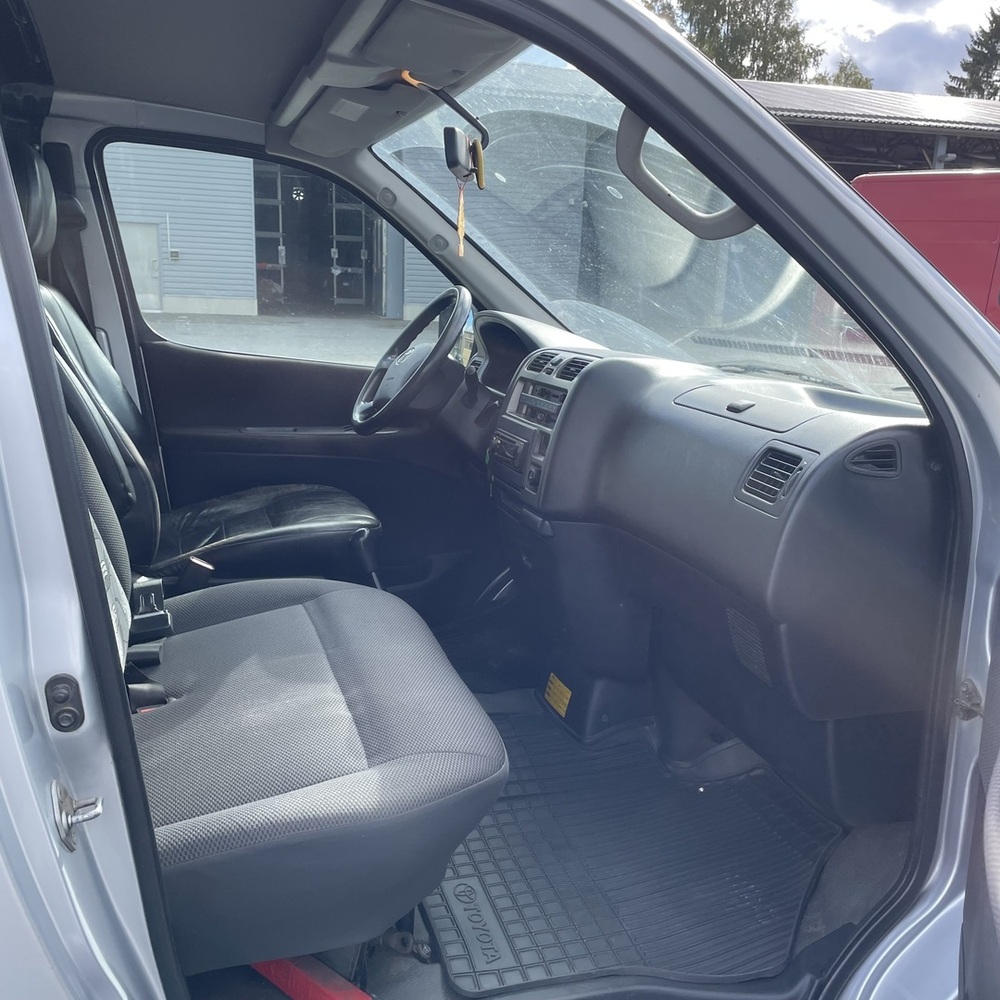 Toyota Hiace vaihtoauto
