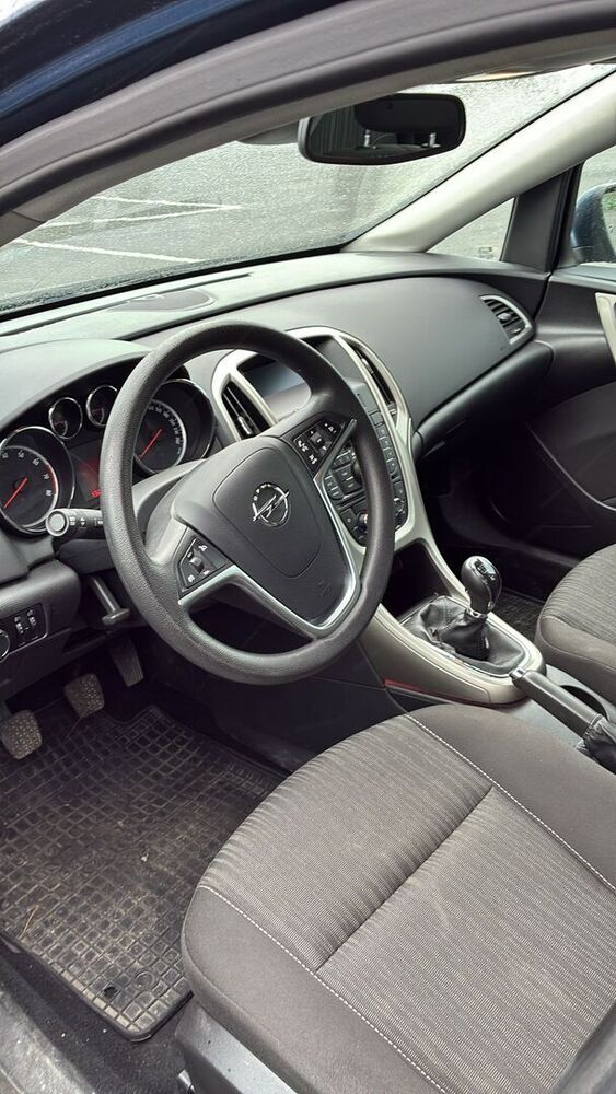 Opel Astra vaihtoauto