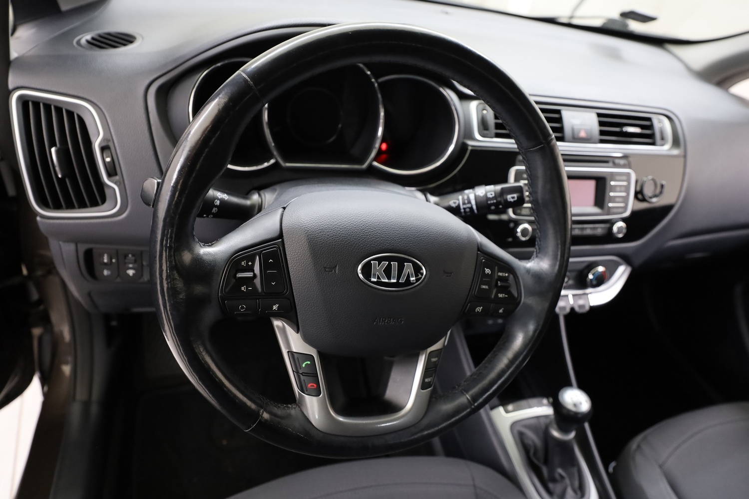 Kia Rio vaihtoauto