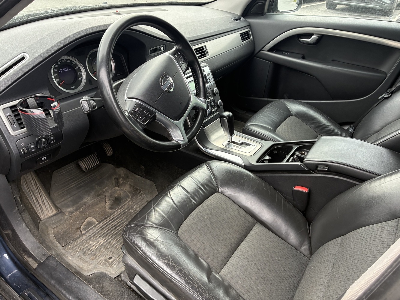 Volvo V70 vaihtoauto