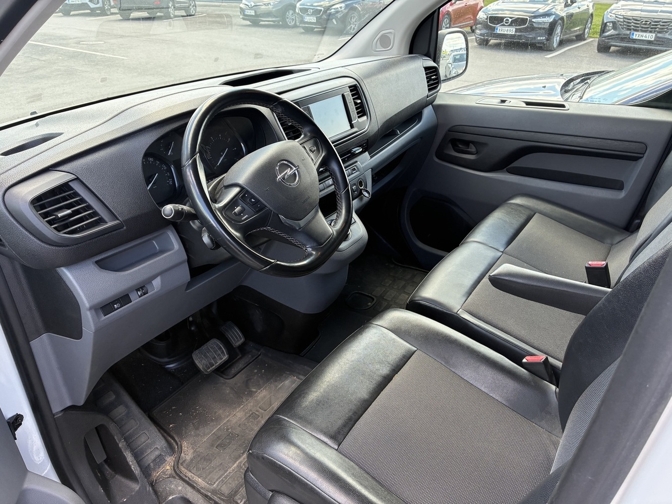 Opel Vivaro vaihtoauto